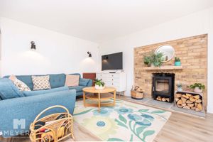 Photo 32- click for photo gallery